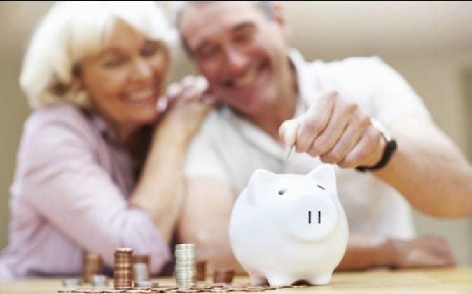 Ahorrar de manera efectiva en tu cuenta de Afore es esencial para garantizar una mejor pensión en el futuro. Aquí tienes algunos consejos para maximizar tus aportaciones y optimizar tu ahorro para